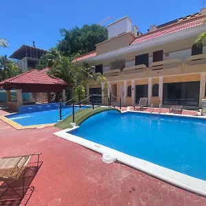https://vista-playa-del-carmen.allrivieramayahotels.com