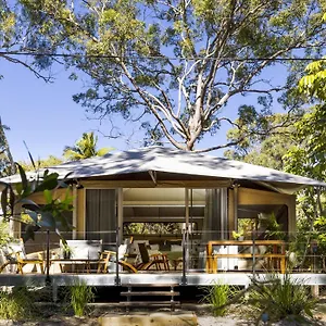 noosa-north-shore-retreat-noosa-heads.queenslandhotels.net/